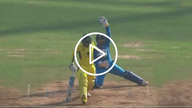 [Watch] RCB Star Shreyanka Patil Claims 1st ODI Wicket As Richa Ghosh Does An MS Dhoni